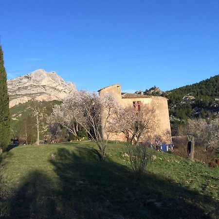 Maison A Aix En Provence Au Pied De La Sainte Victoire Beaurecueil Exterior photo